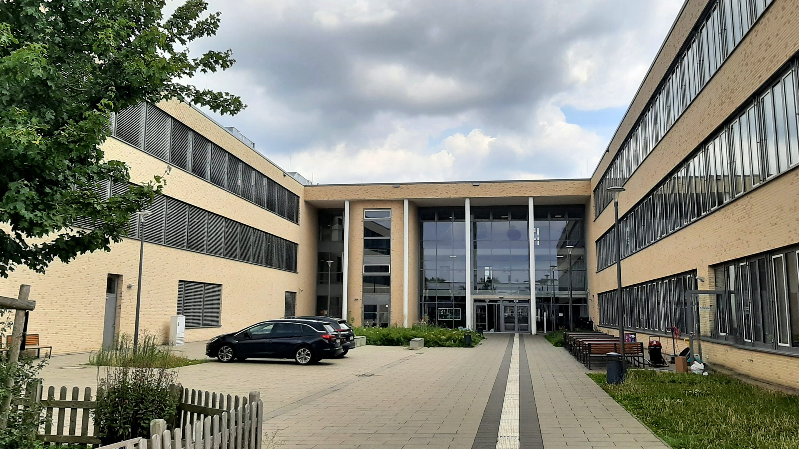 Toilettenaufsicht an der Gesamtschule gesucht